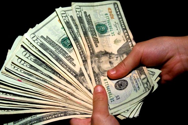 SUA impun noi taxe vamale pe importurile din China