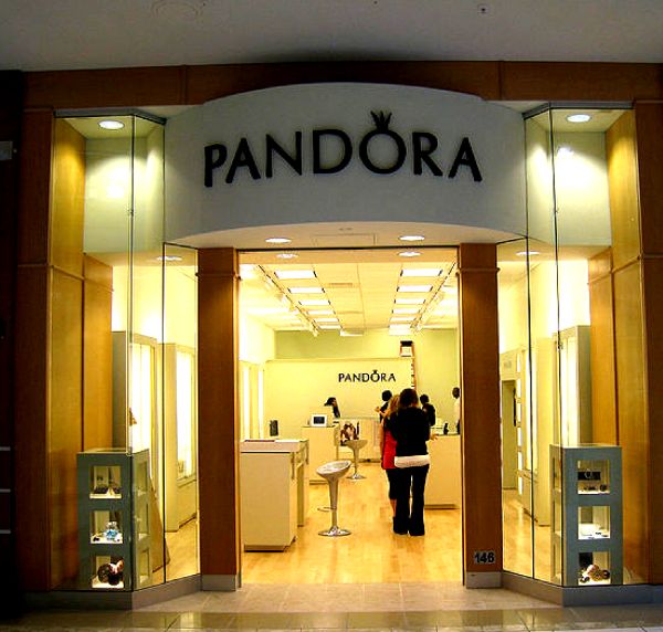 "Pandora", ţintă de preluare pentru fondurile de investiţii