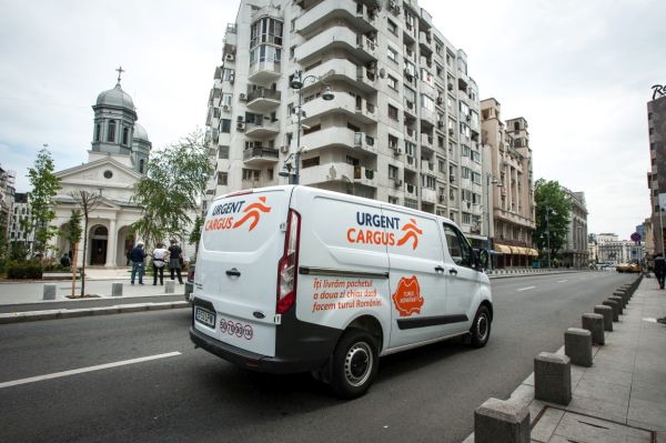 Abris vinde Urgent Cargus