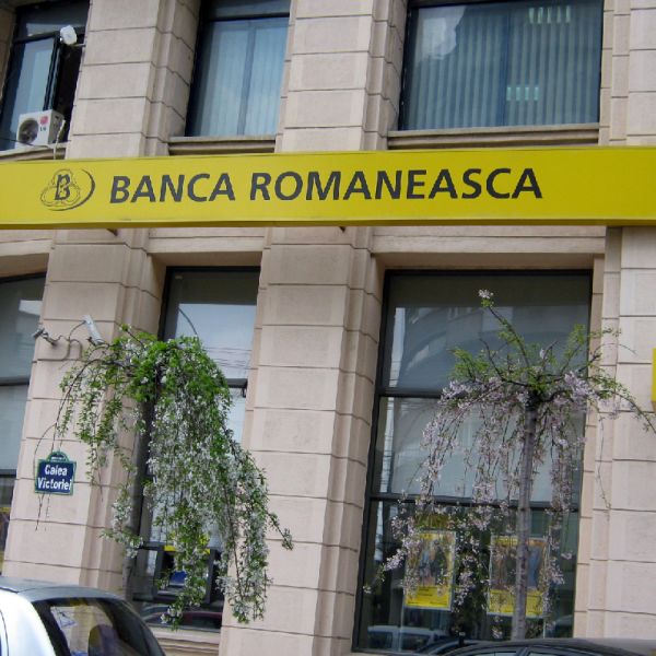 Patru oferte neangajante pentru preluarea Băncii Româneşti