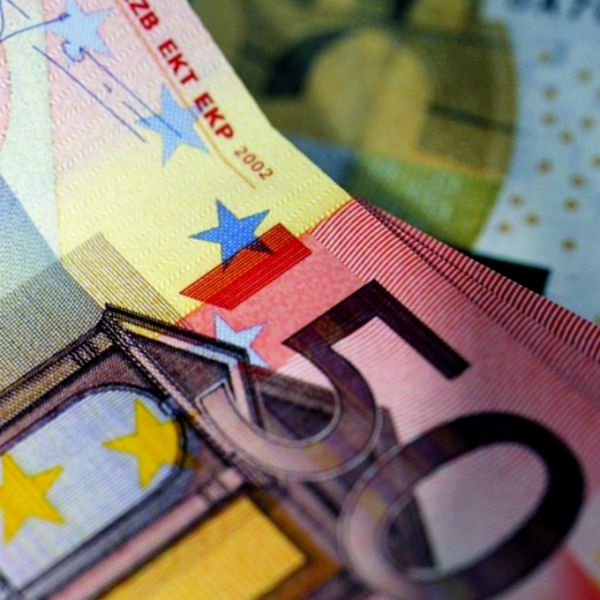Grecia vrea să urgenteze vânzarea creditelor neperformante