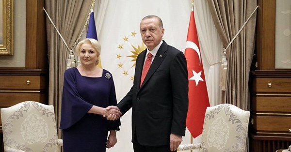Viorica Dăncilă şi Recep Tayyip Erdogan (sursa foto: Twitter)