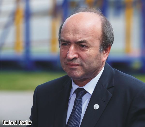 Moţiune simplă împotriva ministrului Justiţiei