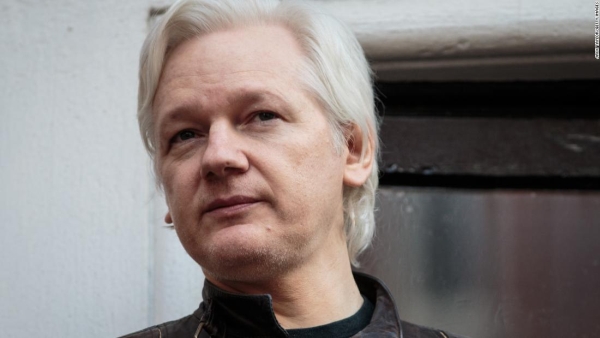 Julian Assange (sursa foto: Twitter)