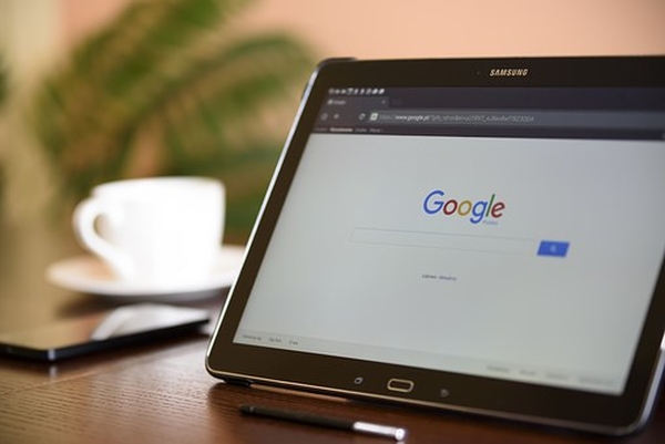 Google va folosi tehnologia Lens în scopuri comerciale