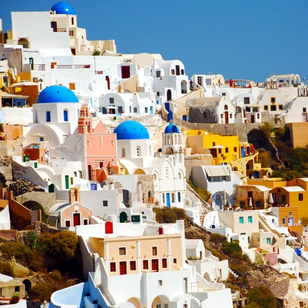În căutare de chilipiruri, chinezii au început să cumpere case în Grecia