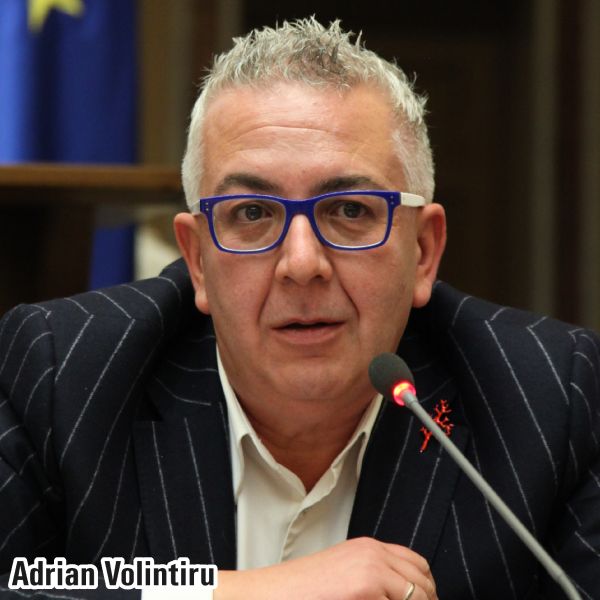 "Reducerea producţiei gazelor la unii producători a dus la creşterea preţului"