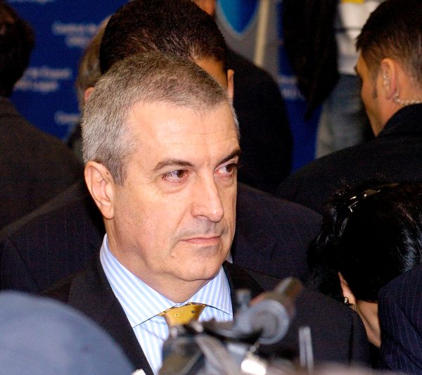 Şpagă pentru Tăriceanu în contractul Microsoft