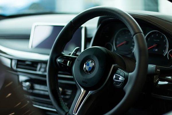 BMW, Vodafone şi Ericsson cer UE condiţii pentru tehnologia 5G