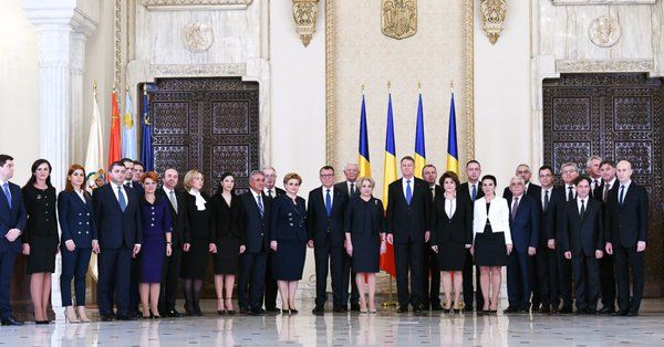 Noii miniştri ai Cabinetului Dăncilă depun jurământul