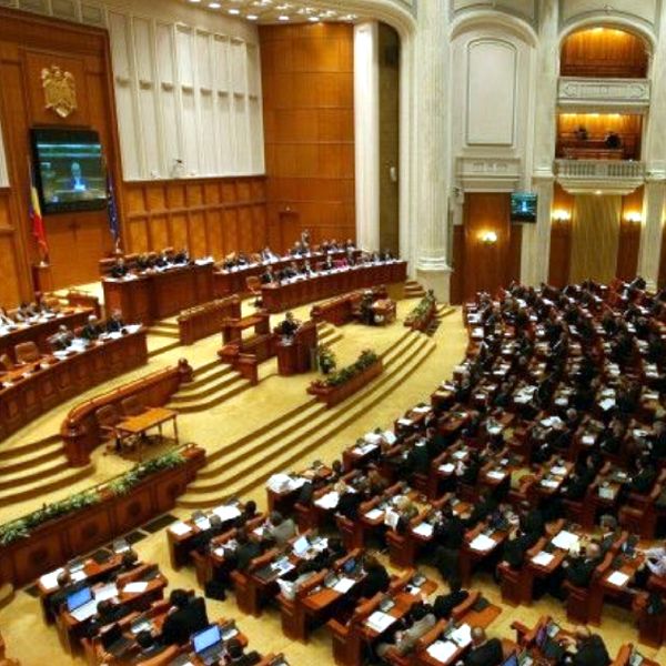 Votul pe legea pensiilor, amânat încă o dată în Senat