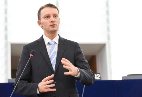 "Guvernul Dăncilă - Teodorovici ignoră recomandările UE"
