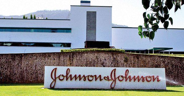 Johnson & Johnson anunţă o răscumpărare de acţiuni de 5 miliarde dolari