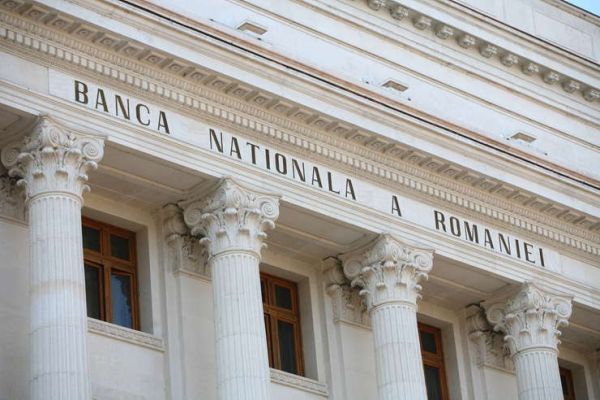 Sectorul bancar românesc ar deveni neprofitabil