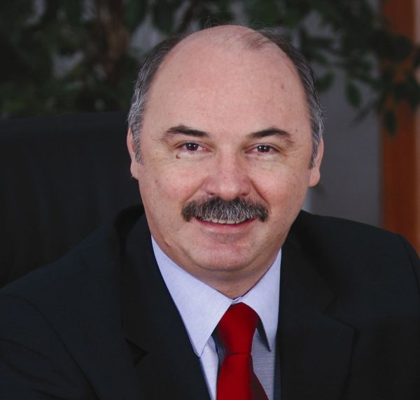 "Din acest an începe declinul economic"