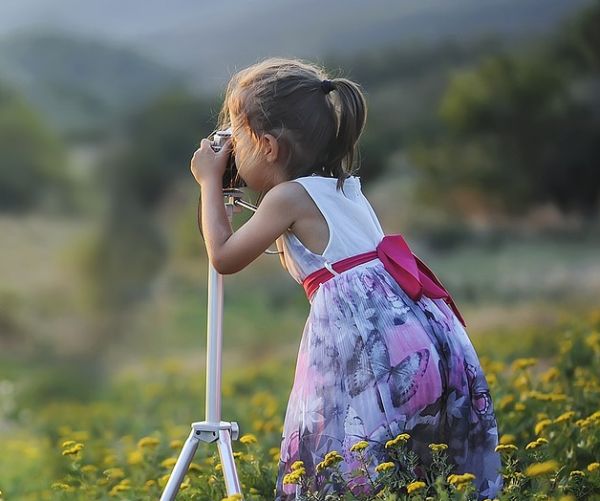 Strângeţi bani pentru copii, să-i dea Statul pe prostii!