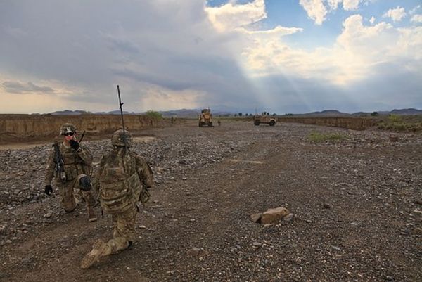 Militari americani la frontiera cu Mexicul până în septembrie