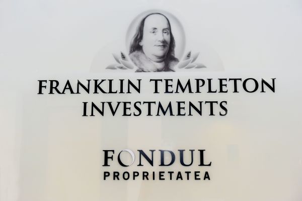 Fondul Proprietatea şi-a răscumpărat peste 8 milioane de titluri