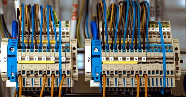 Producătorii de energie trebui să livreze 65% din producţie pe piaţa reglementată