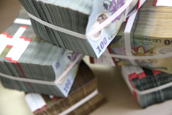 Băncile au decis să sisteze planurile de investiţii