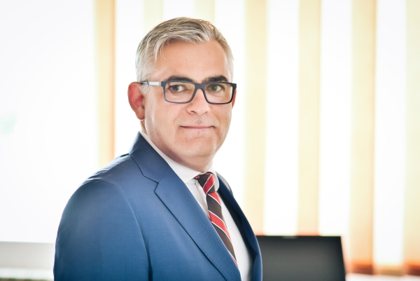 Ovidiu Păscuţiu