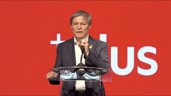 Dacian Cioloş (Sursa foto: Twitter)