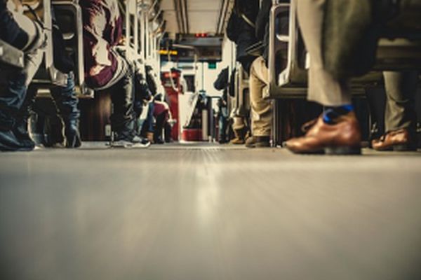Transportatorii cer liberalizarea transportului rutier de persoane în U.E.
