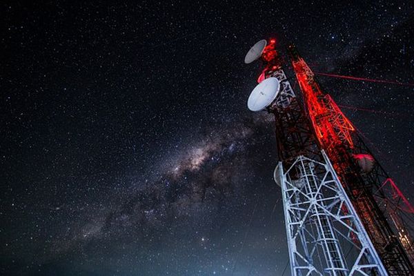 Sindicaliştii din telecomunicaţii au protestat pentru majorarea salariilor