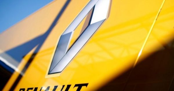 Standard & Poor's a înrăutăţit perspectiva de rating a Renault
