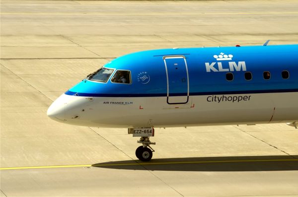 Olanda preia o cotă din Air France-KLM