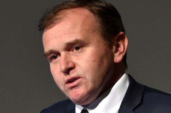 George Eustice (Sursa foto: Twitter)