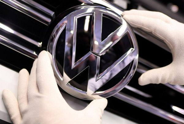 Brandul Volkswagen va desfiinţa 7.000 de locuri de muncă