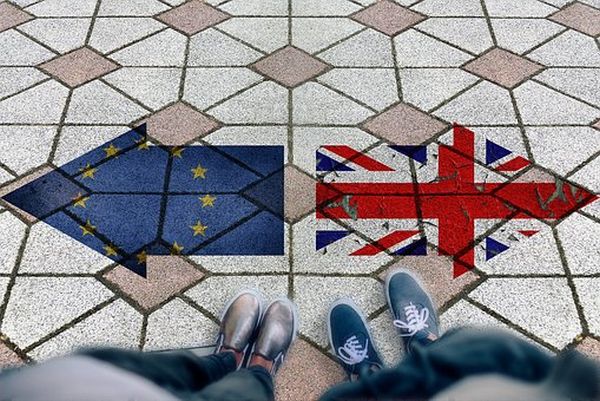 M.Britanie ar avea de pierdut mai mult decât UE în cazul unui Brexit fără acord