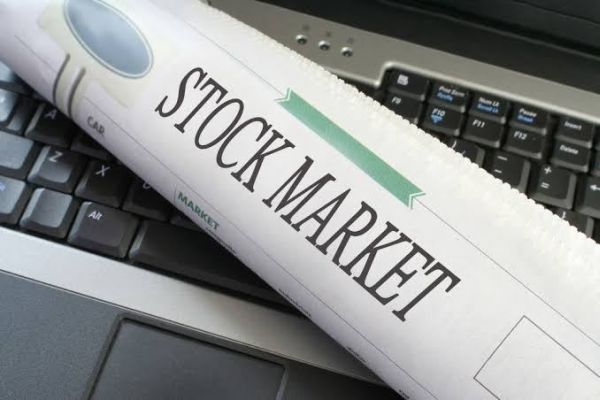 Bursele mondiale în scădere, îngrijorate de evoluţia economiei mondiale
