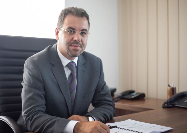 Preşedintele ASF Leonardo Badea a punctat că educaţia timpurie formează consumatorii şi îi poziţionează pe un palier de egalitate cu furnizorii de servicii financiare şi creează premisele dezvoltării sănătoase a pieţelor financiare.