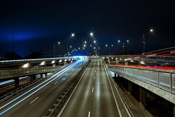 Chinezii negociază construcţia a două autostrăzi în Republica Moldova