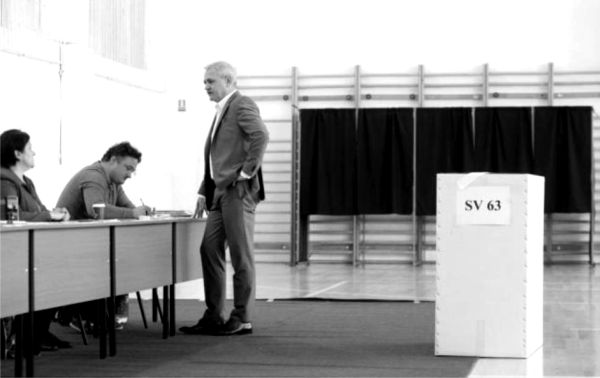 La vremuri noi, tot noi