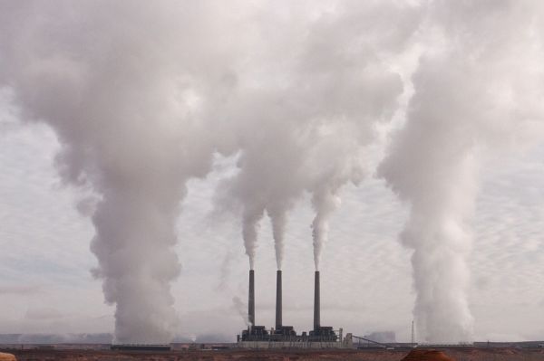Emisiile de carbon din UE au scăzut