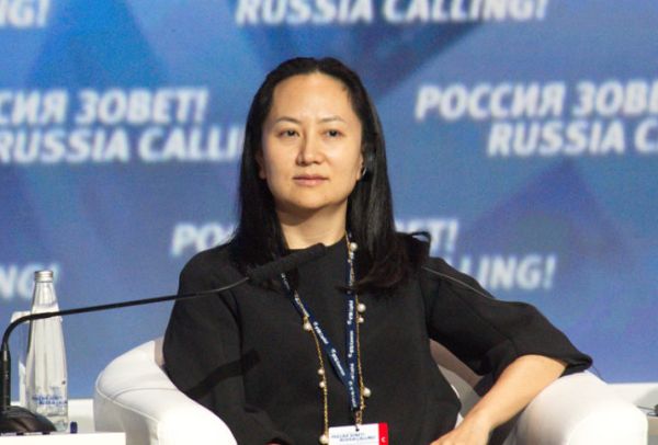 Meng Wanzhou a fost arestată în decembrie, în Canada, după ce a fost pusă sub acuzare, dar acuzaţiile au fost făcute publice abia în ianuarie. Ea afirmă că este nevinovată şi contestă extrădarea.