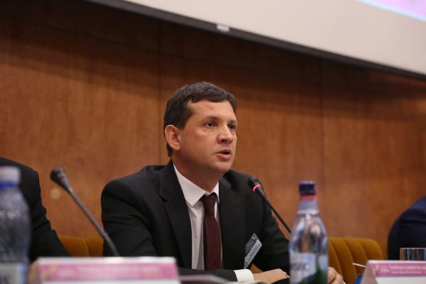 Adrian Tănase 