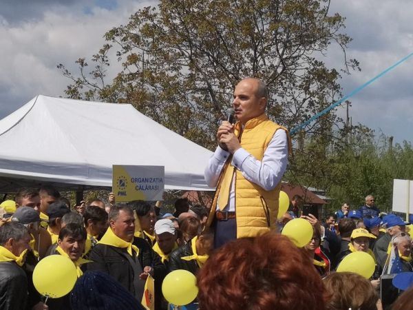 Rareş Bogdan (Sursă foto: Twitter)