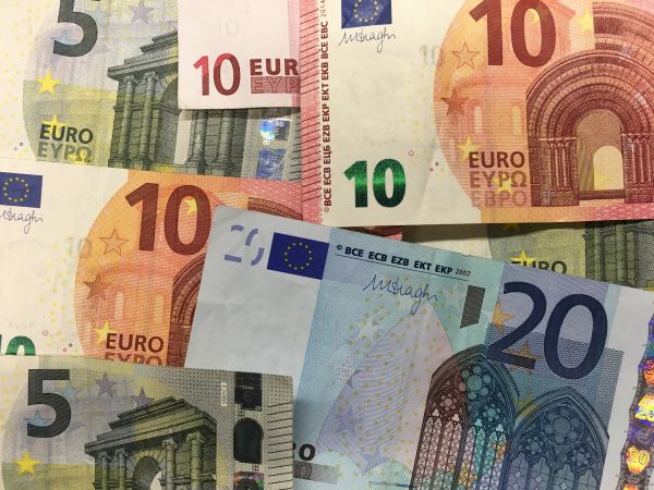 Rata creditelor garantate de stat se calculează cu noul indice de referinţă
