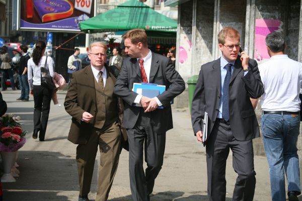 Românii au căutat joburi din domeniile financiar-contabilitate, transport şi resurse umane