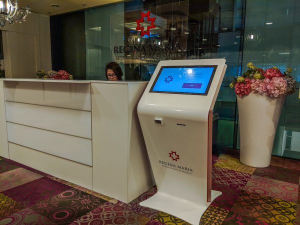 Reţeaua de sănătate Regina Maria lansează serviciul Self-Check-In