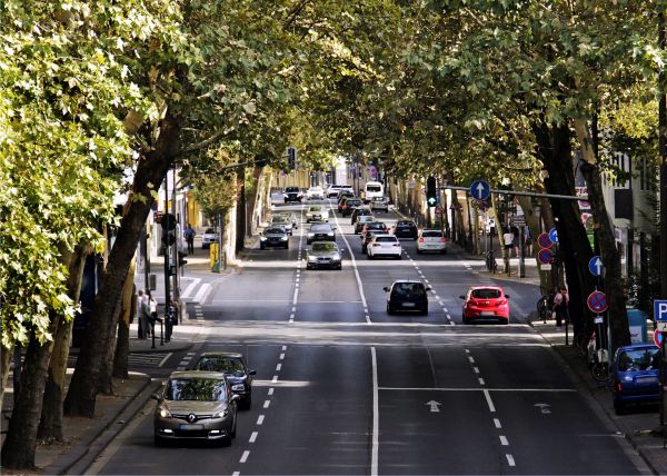"În 2040 nu va mai exista niciun autoturism cu combustibil fosil"