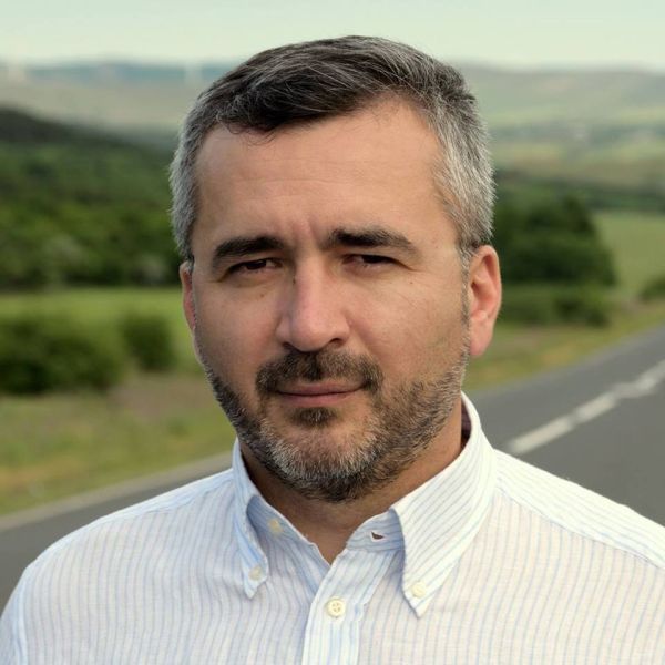 Lucian Săvoiu, principalul organizator al evenimentului, ne-a declarat: "Ne dorim să creionăm un festival care să aducă împreună familiile, un festival unde pot veni să se bucure de muzică, mişcare, natură, dar şi de siguranţă şi de o atmosferă liniştită".