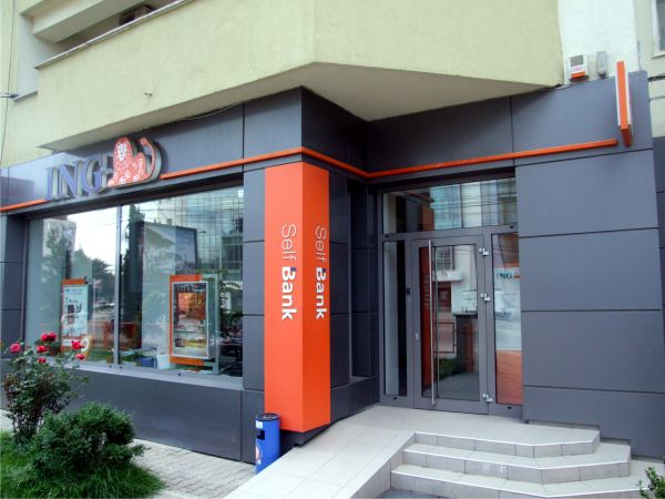 ING: "Există o logică limitată pentru fuziunile bancare transfrontaliere în Europa"