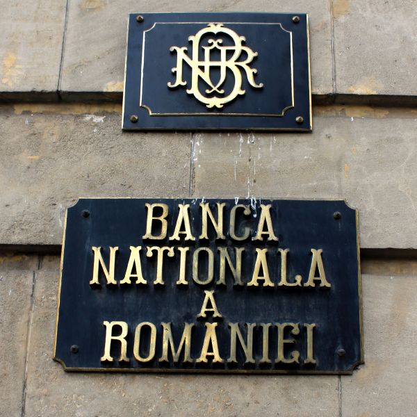 Averea netă a populaţiei noastre a depăşit 2.000 miliarde lei