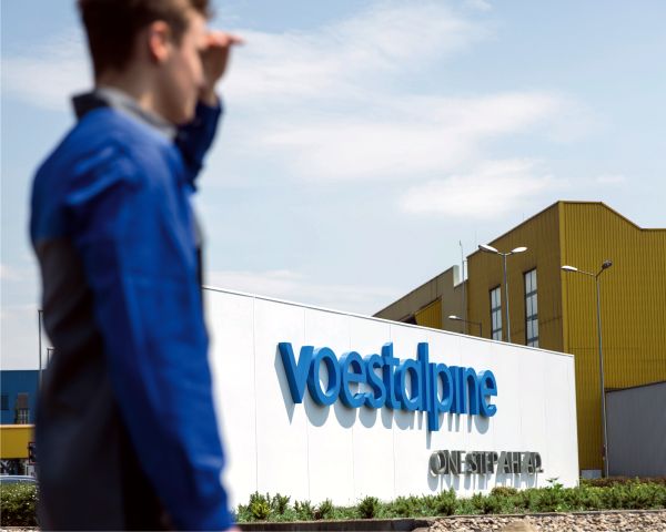 Voestalpine a câştigat un contract pe zece ani cu Rolls-Royce