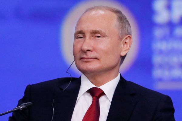 Putin, afectat de o popularitate tot mai scăzută
